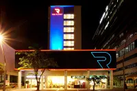 Red Planet Manila Aseana City