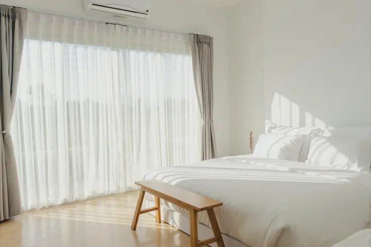 ห้องสแตนดาร์ด เตียงใหญ่ พร้อมวิวภูเขา