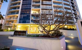 Sierra Grand Broadbeach - Gclr