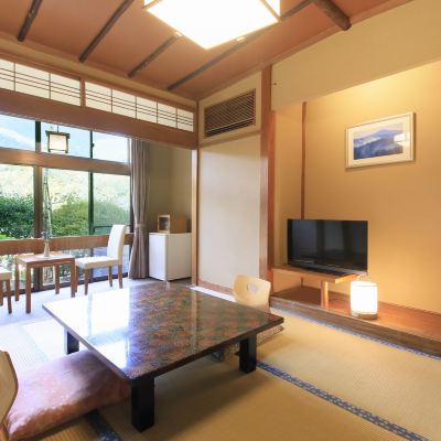 [C] Standard With Toilet And Natural Hot Spring Hinoki Bath (6-Tatami Type) [Japanese Room] [Non-Smoking] 四季の味覚彩る源泉の宿　ゆがわら大野屋 クーポン