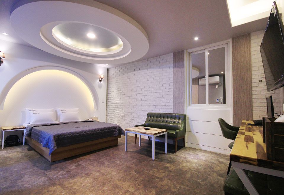 豪华间 - 带浴缸