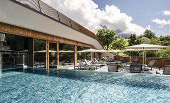 Hotel Alpenroyal - Housity