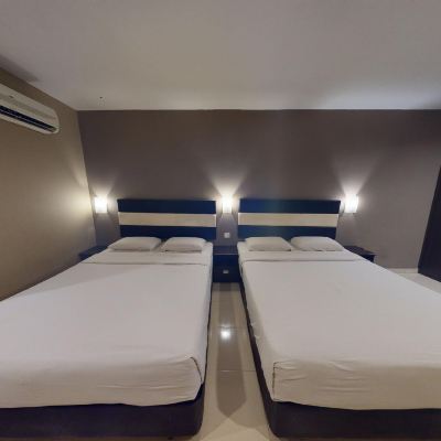 Bilik Berempat Keluarga Kupon Oriental City Inn Johor Bahru