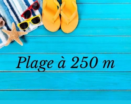 享有游泳池景致的一室公寓