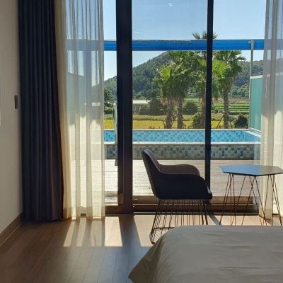 Pool Deluxe Twin-Swimming Pool Access 산방산 호텔 쿠폰