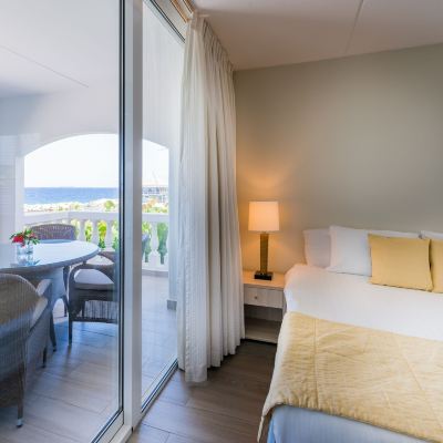 One-Bedroom Apartment (La Belle Alliance) Curacao Avila Beach Hotel Promo Code