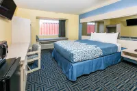 Days Inn & Suites by Wyndham Pryor