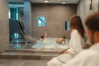 ألبين ريزورت آند سبا زيرمات