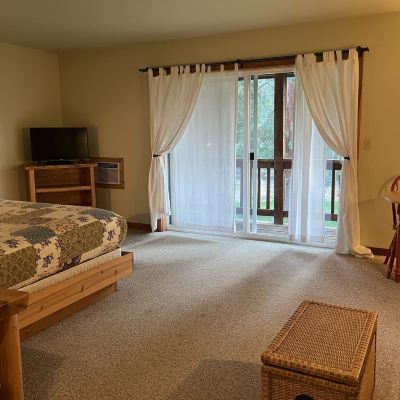 King Room With River View River Run Inn Promo Code