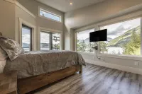 The Lodge on Harrison Lake