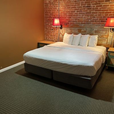 Double Room, Accessible, Ensuite (2 Twin Beds-Guest Room) William Watson Hotel Promo Code