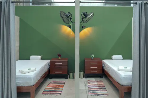 Escentrike Hostal