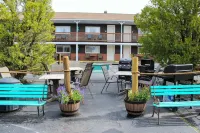 The Janmere Motel
