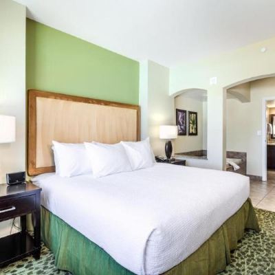 One-Bedroom King Suite with Jacuzzi Tub Grandview at Las Vegas Promo Code
