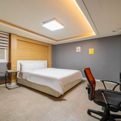 스탠다드 더블룸 렉스호텔 쿠폰