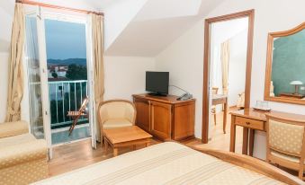 Hotel Spongiola - Housity
