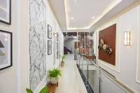 FabHotel Regal, Sector 78