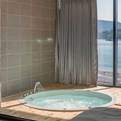 호텔형 디럭스 오션룸 아르떼리조트 스파앤풀빌라 쿠폰