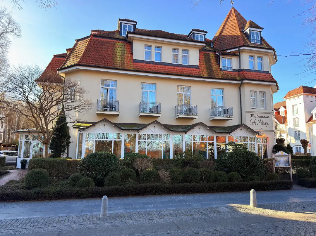 Strandhotel Sonnenburg - Kühlungsborn