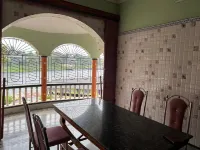 Hotel Raj