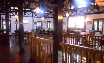 Westay @ the Grand Nyaung Shwe Hotel, Inle Lake