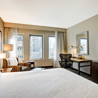市景特大床房 芝加哥市區/華麗一英里希爾頓花園旅館優惠