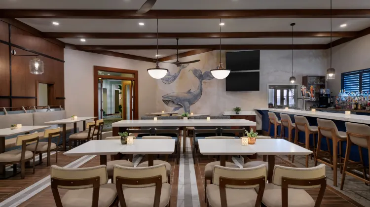 Hilton Ocean City Oceanfront Suites Dining/Restaurant