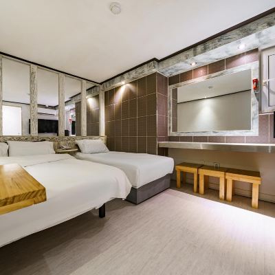 Twin-Consecutive Nights Possible (No Parking), Twin Bed, Consecutive Nights Possible) 쥬방스 모텔 서울 쿠폰