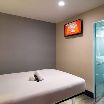 Double Room without Window 加蒂夫中心舒適酒店優惠