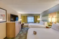 크라운 플라자 랜싱 바이 IHG  호텔