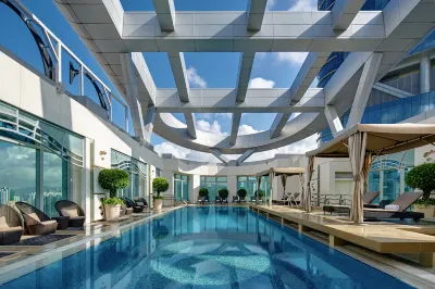 Cordis, Hong Kong (Langham Hospitality Group) Hotele w: 