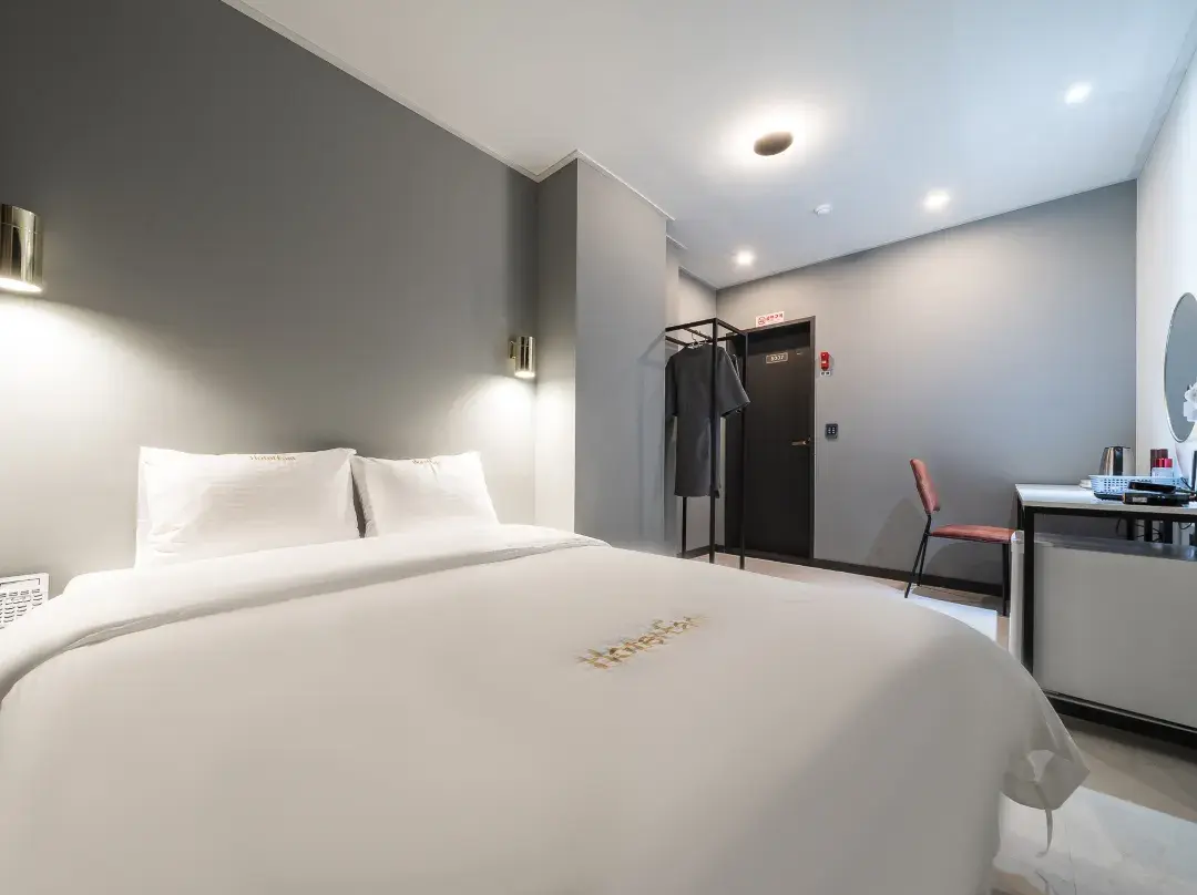 Donghae Hotel East - Donghae