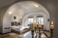 Castle Hotel Daniel Hotele w: 