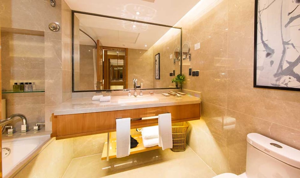 精選雙床房（舒適浴缸+小冰箱）