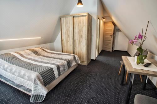 三人房（带独立浴室）