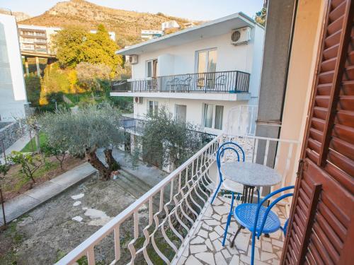 双人间（2位成人+1位小童）