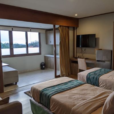 Deluxe Twin Room With window