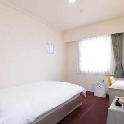 Double Room with Semi Double Bed-Non-Smoking