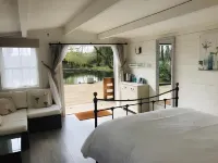 Wethele Manor Hotels in 