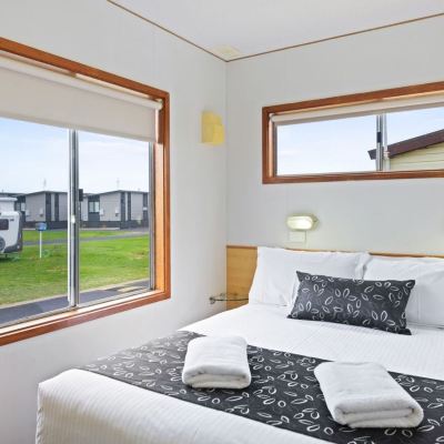 Standard 2 Bedroom Cabin - Sleeps 6 - Pet Friendly Discovery Parks - Robe Promo Code