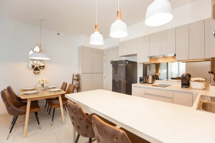 ห้องพัก 2 ห้องนอนพร้อมวิวทะเลสาบและถนน