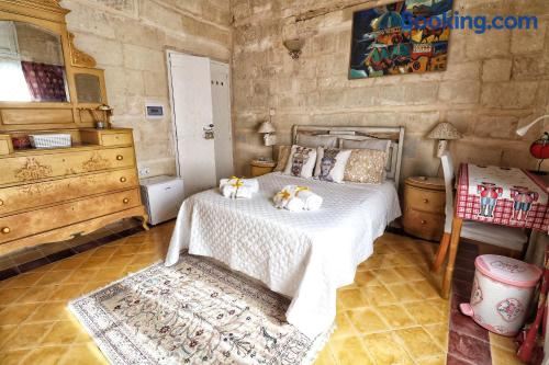 Birgu Square Townhouse, Rooftop & 3 Bathrooms Two-Bedroom House
