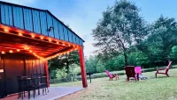 Cozy cabin w/ private pond & firepit. 3 miles to lake & 12 to Crater of Diamonds