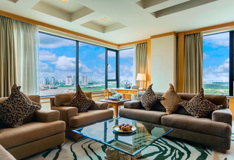 Renaissance Riverside Hotel SaigonPresidential Suite
