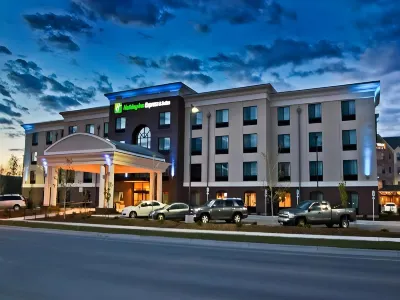 Holiday Inn Express & Suites MISSOULA NORTHWEST by IHG Hotels in 