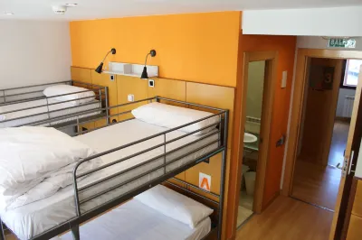 Mola! Hostel Burgos Hotel a 