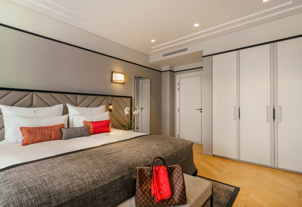 Fraser Suites le Claridge Champs-ElyséesTwo Bedroom Premier Suite