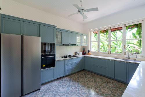 La Pasado - 4BHK Standalone Villa in Assagao with Big Pvt Pool, Bathtub, Caretaker & Secutity La Pasado|Patio|Full Power Backup|Cook Avl