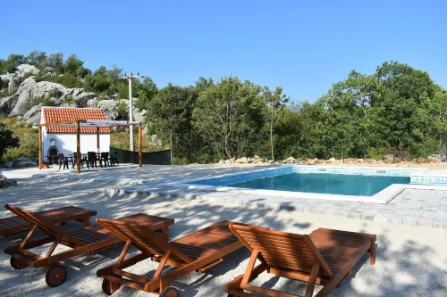 Modern Private Villa Bonaventura with Pool & Jacuzzi & BBQ for Families & Groups Near Split
