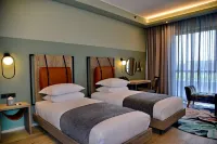 Courtyard Hotel Waterfall City